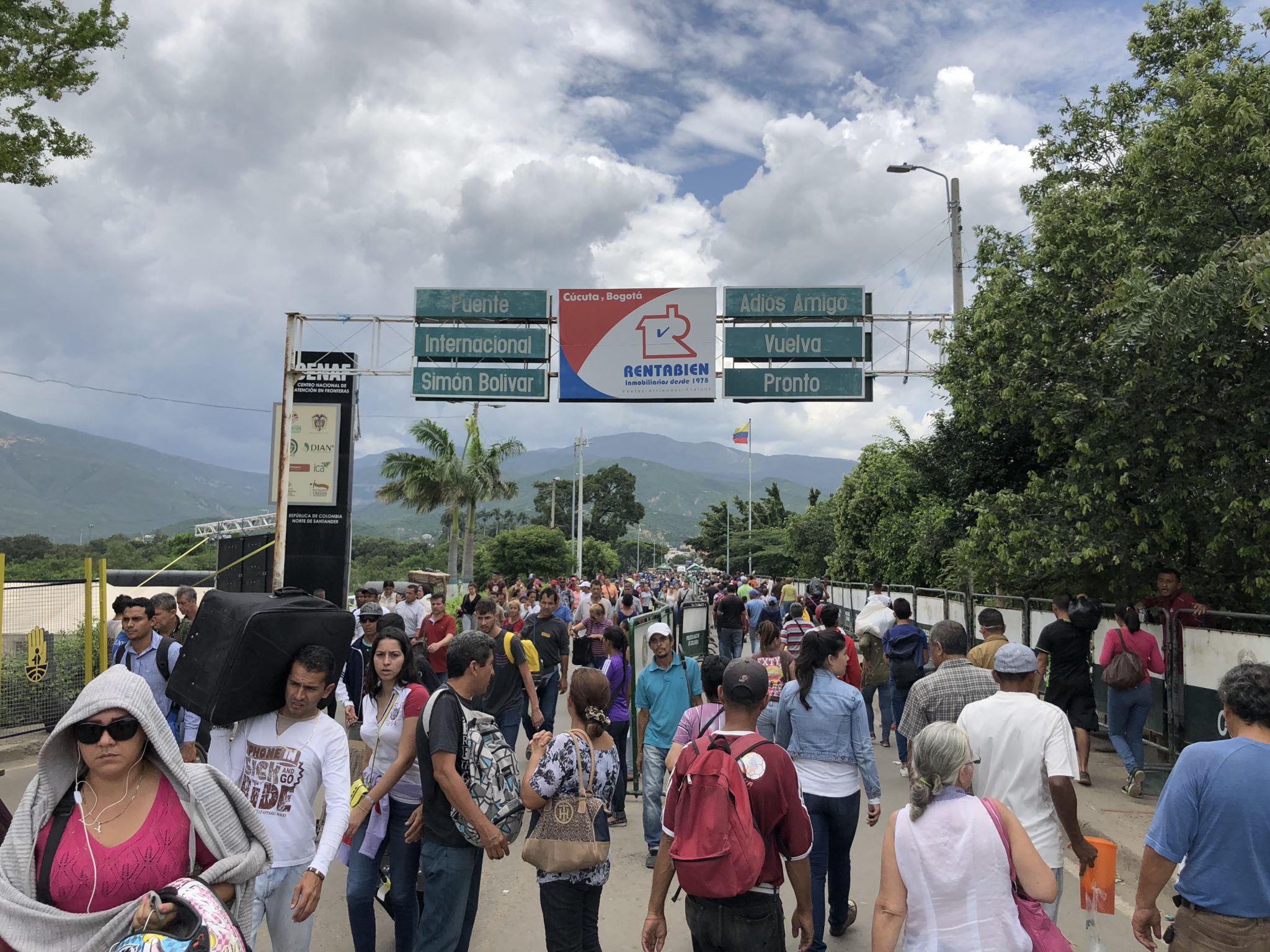 Responding to an Exodus: Venezuela’s Migration and Refugee Crisis as Seen From the Colombian and Brazilian Borders<span class="wtr-time-wrap after-title"><span class="wtr-time-number">3</span> min read</span>