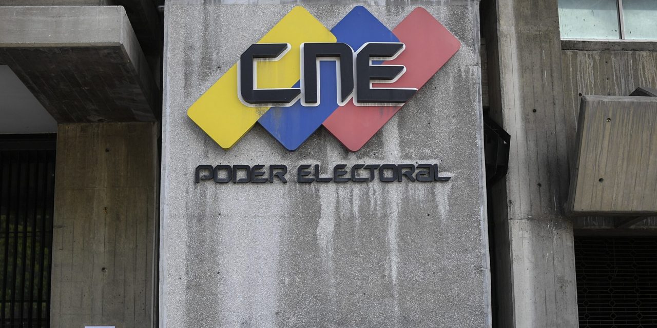 Negotiations Yield Important Changes in Venezuela’s Electoral Authority<span class="wtr-time-wrap after-title"><span class="wtr-time-number">3</span> min read</span>